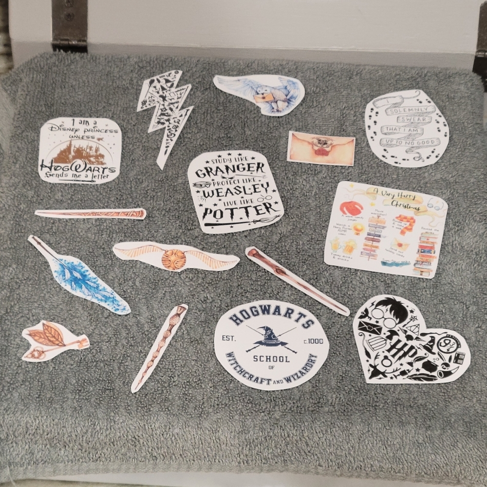 Harry Potter Stickers - Picture 1 of 6